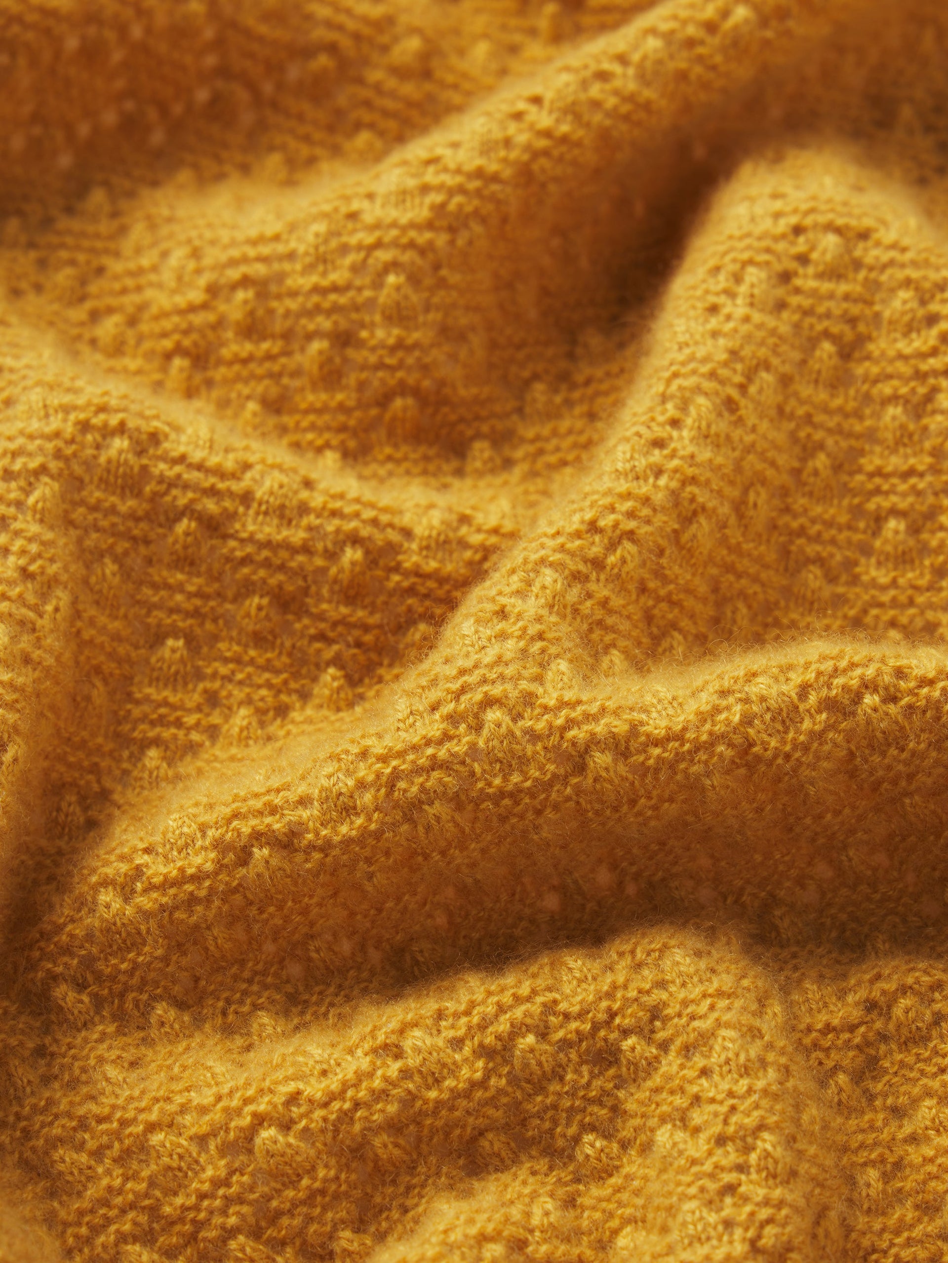 polo-texture-detail-image