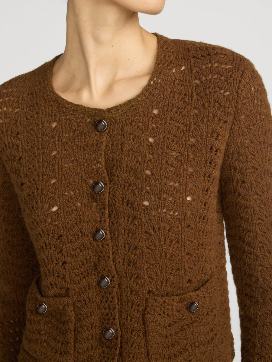 sweater-detail-image
