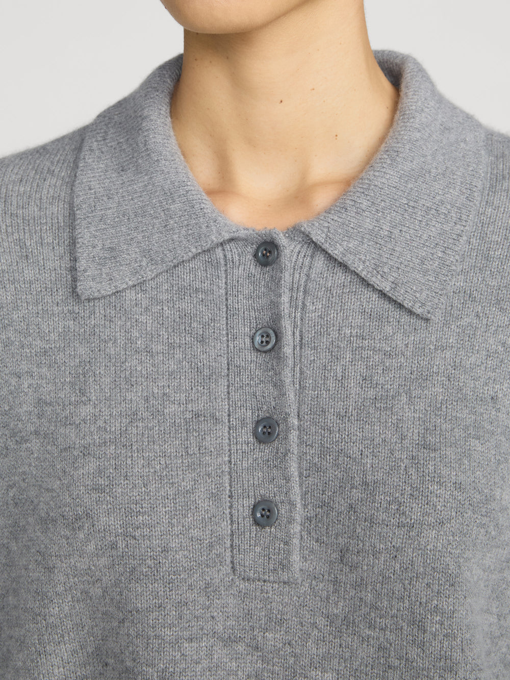 sweater-detail-image