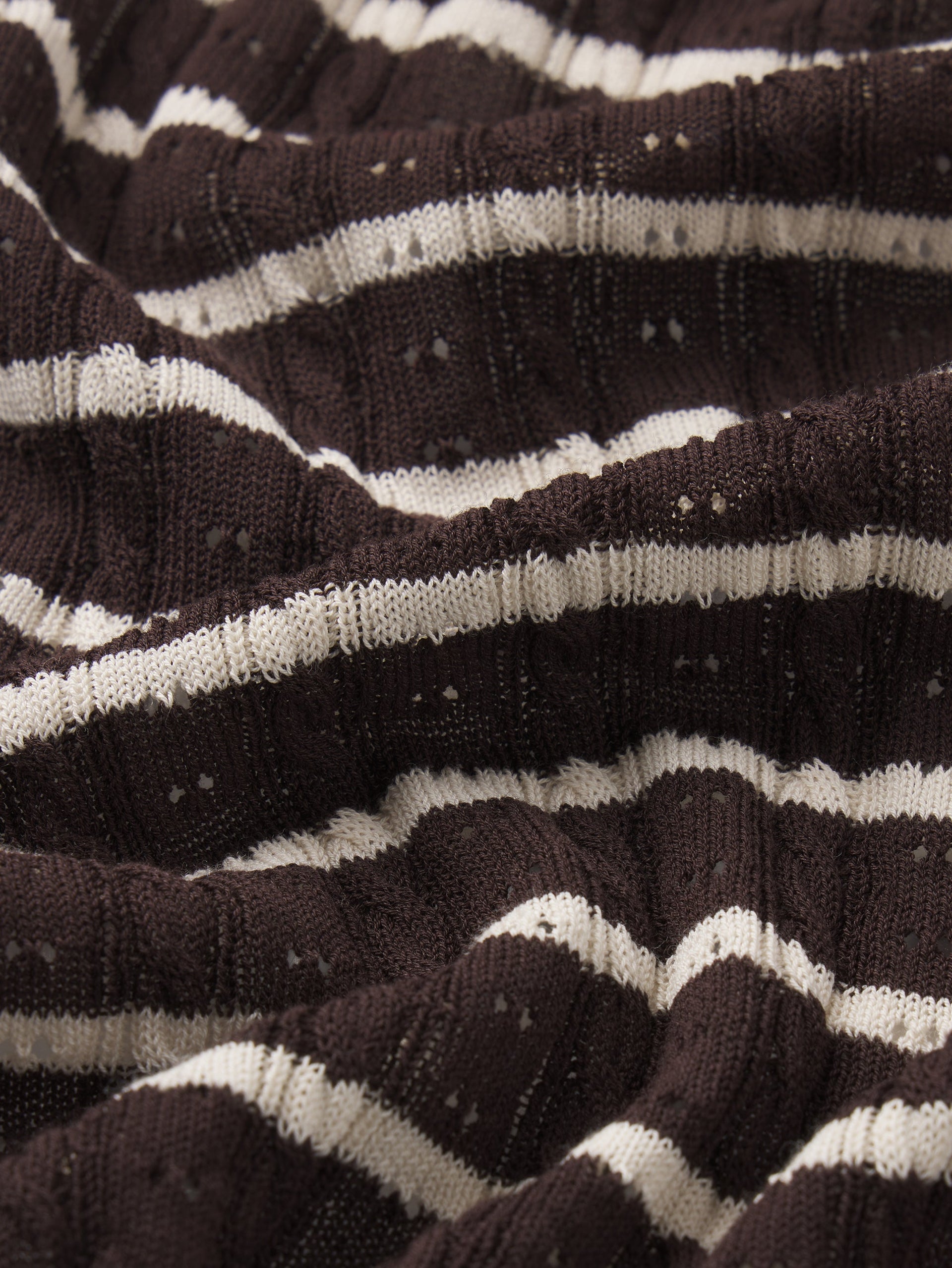 sweater-texture-detail-image