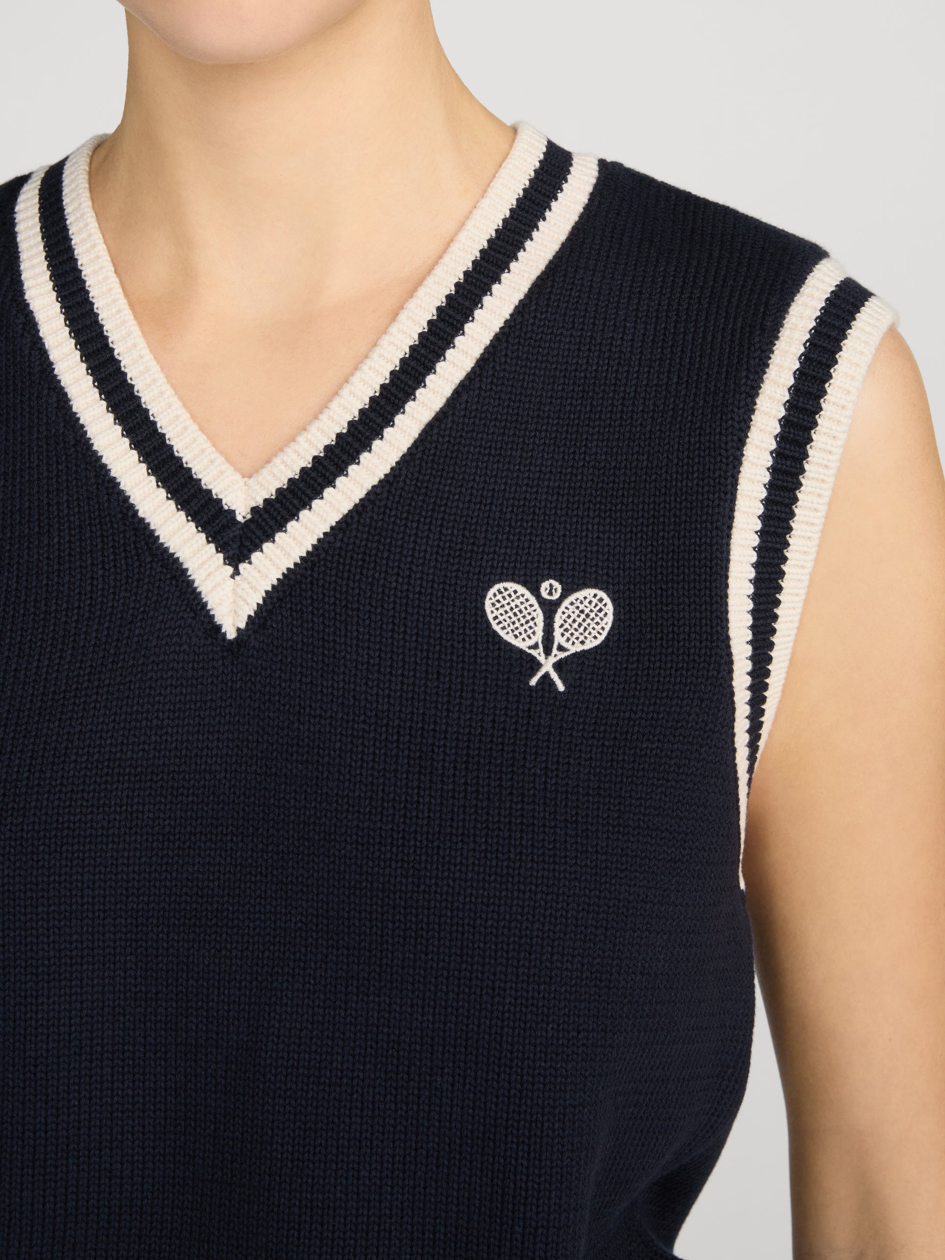 sweater-detail-image