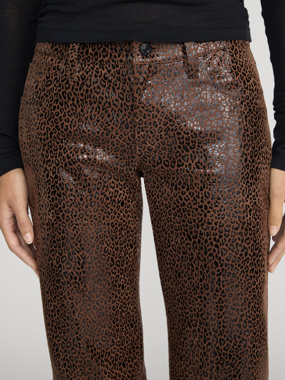 pant-detail-image