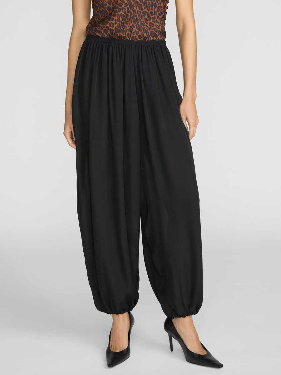 pant-front-crop-image