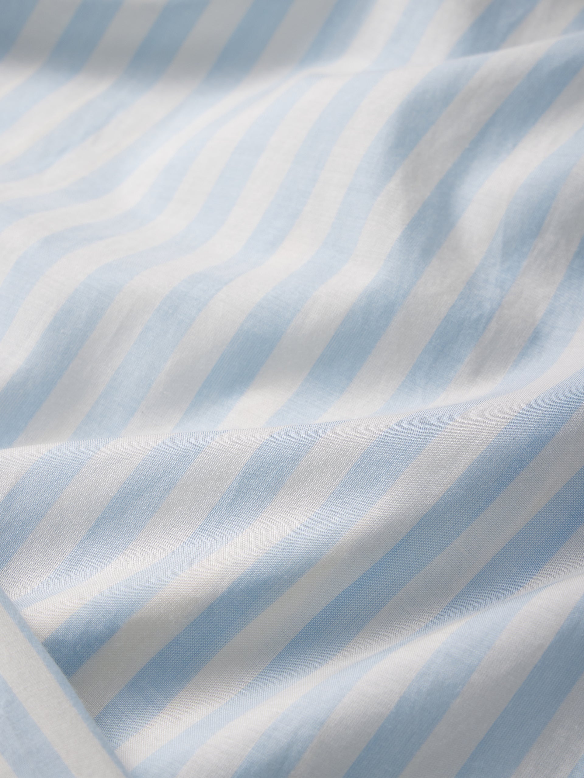 pant-texture-fabric-detail