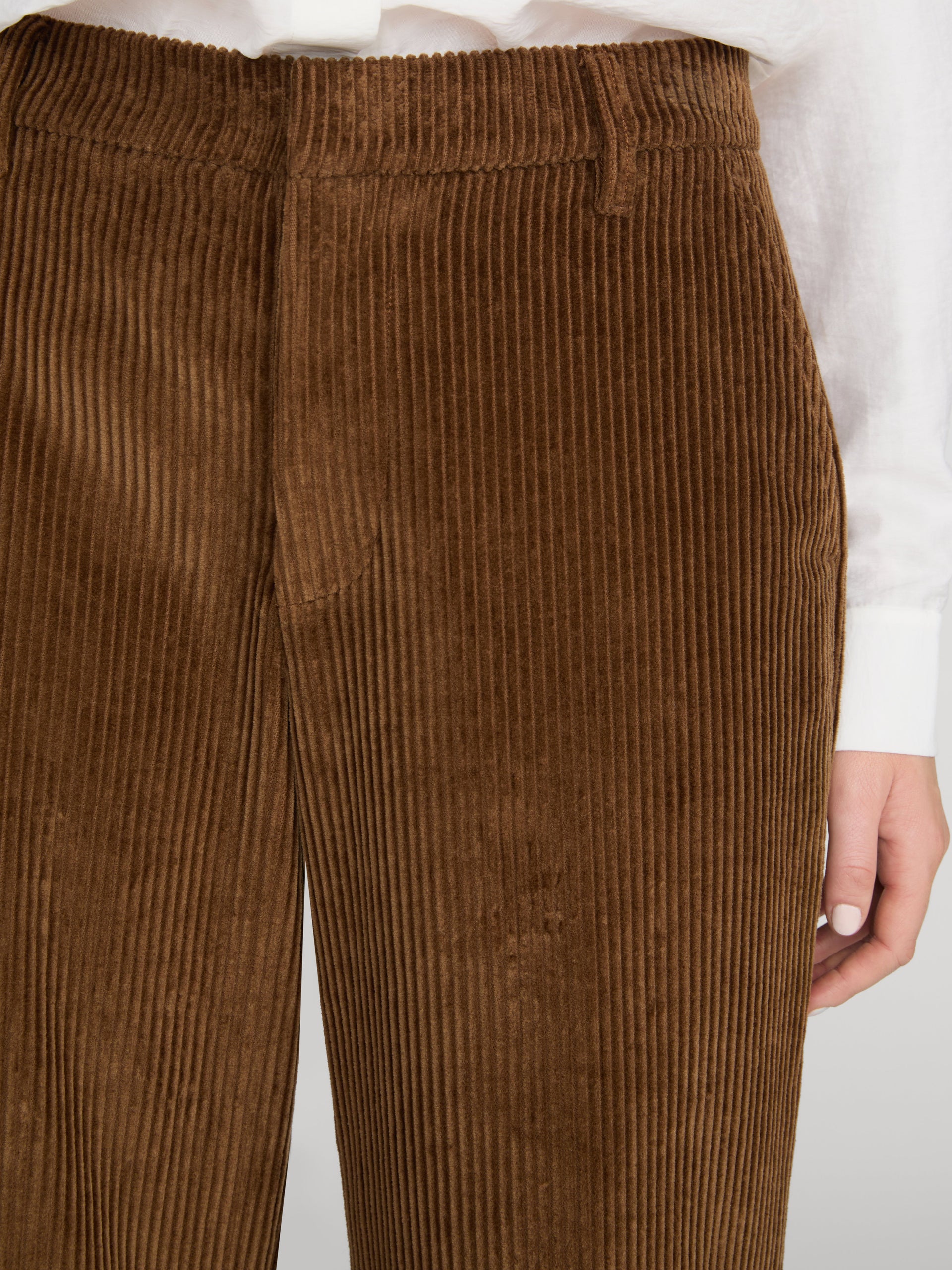 pant-detail-image