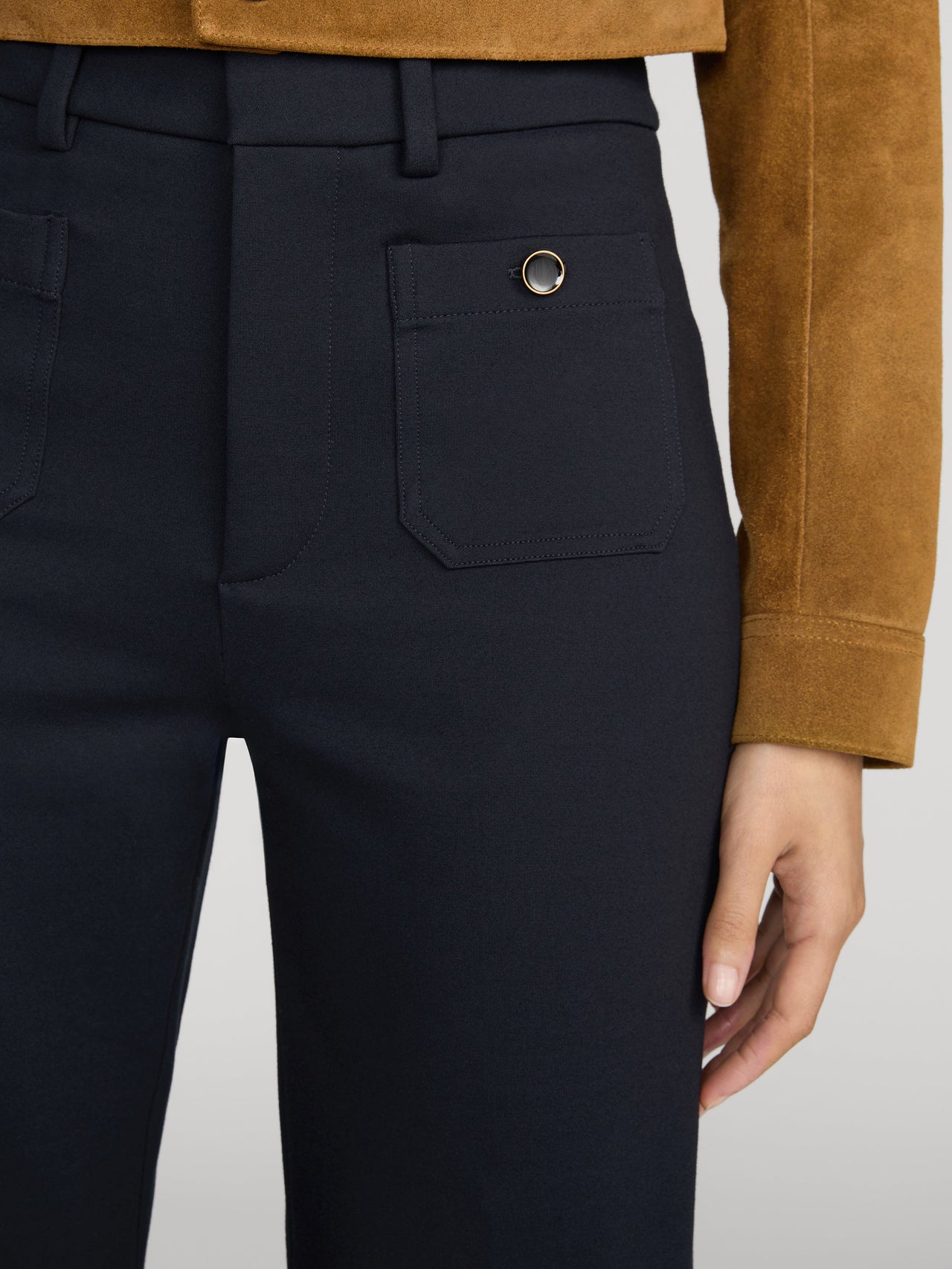 pant-detail-image