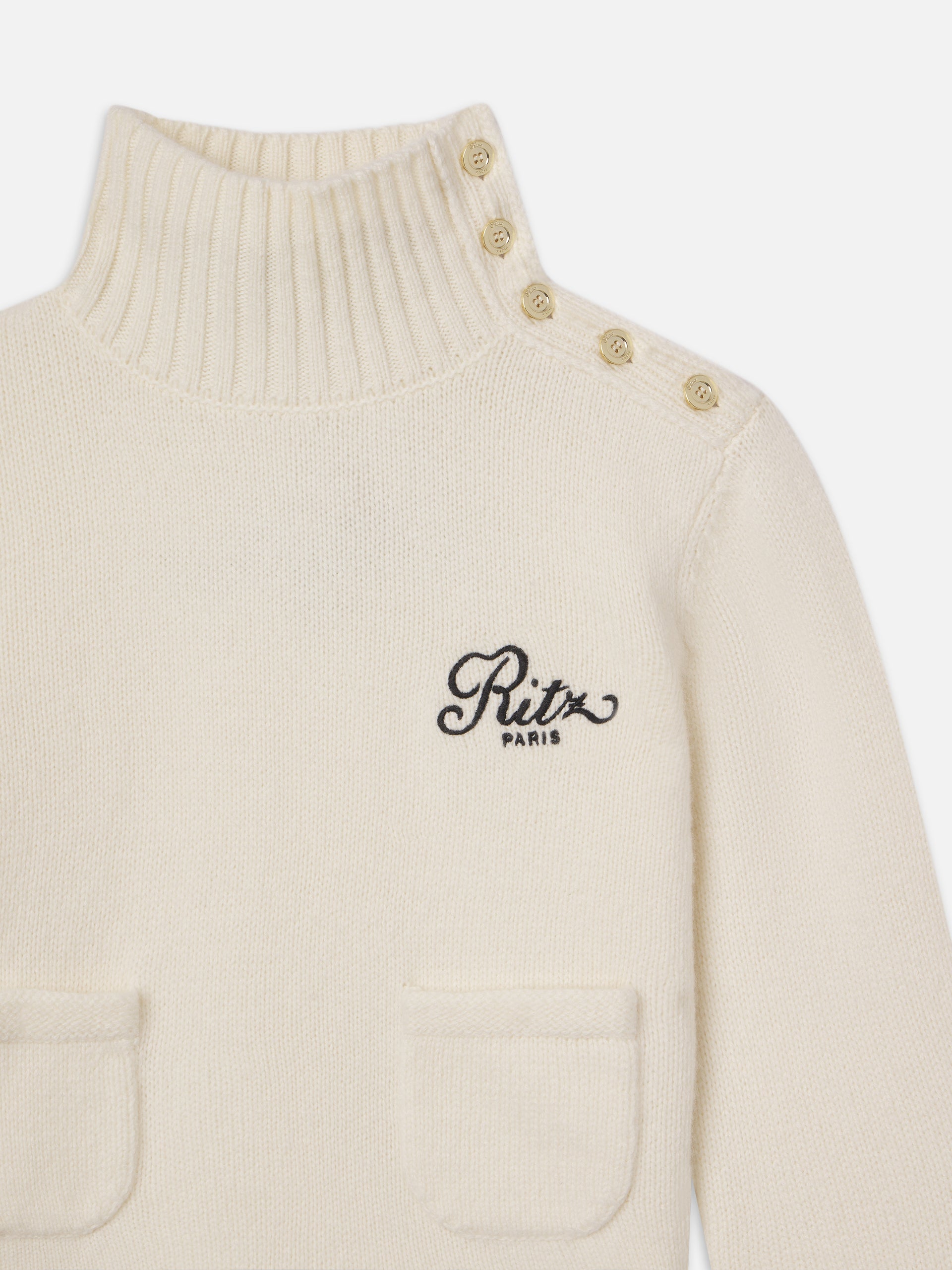 sweater front detail packshot image alt:fit1