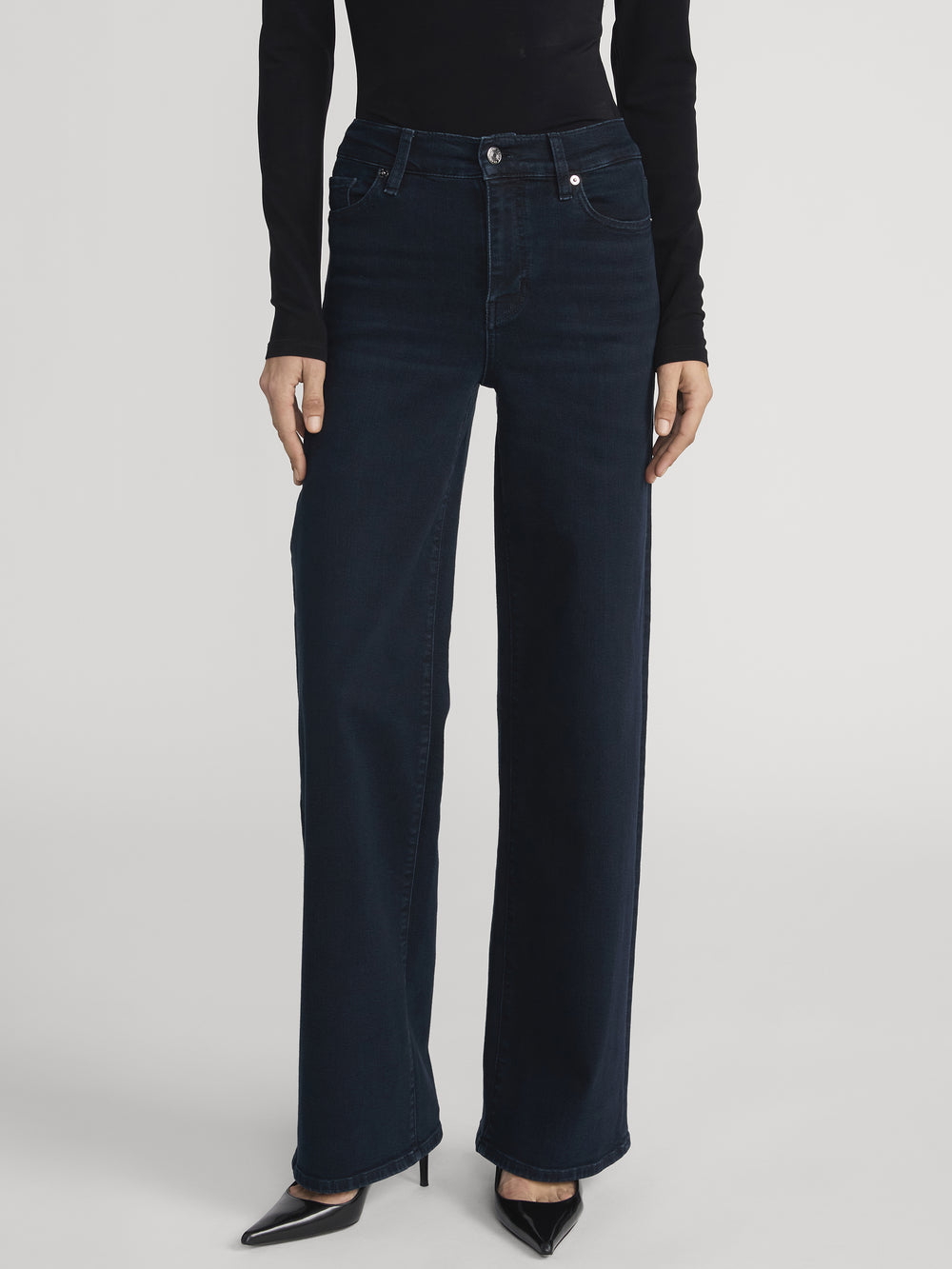 jeans front image alt:hover primary image override