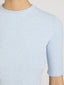 Tee on model Detail 