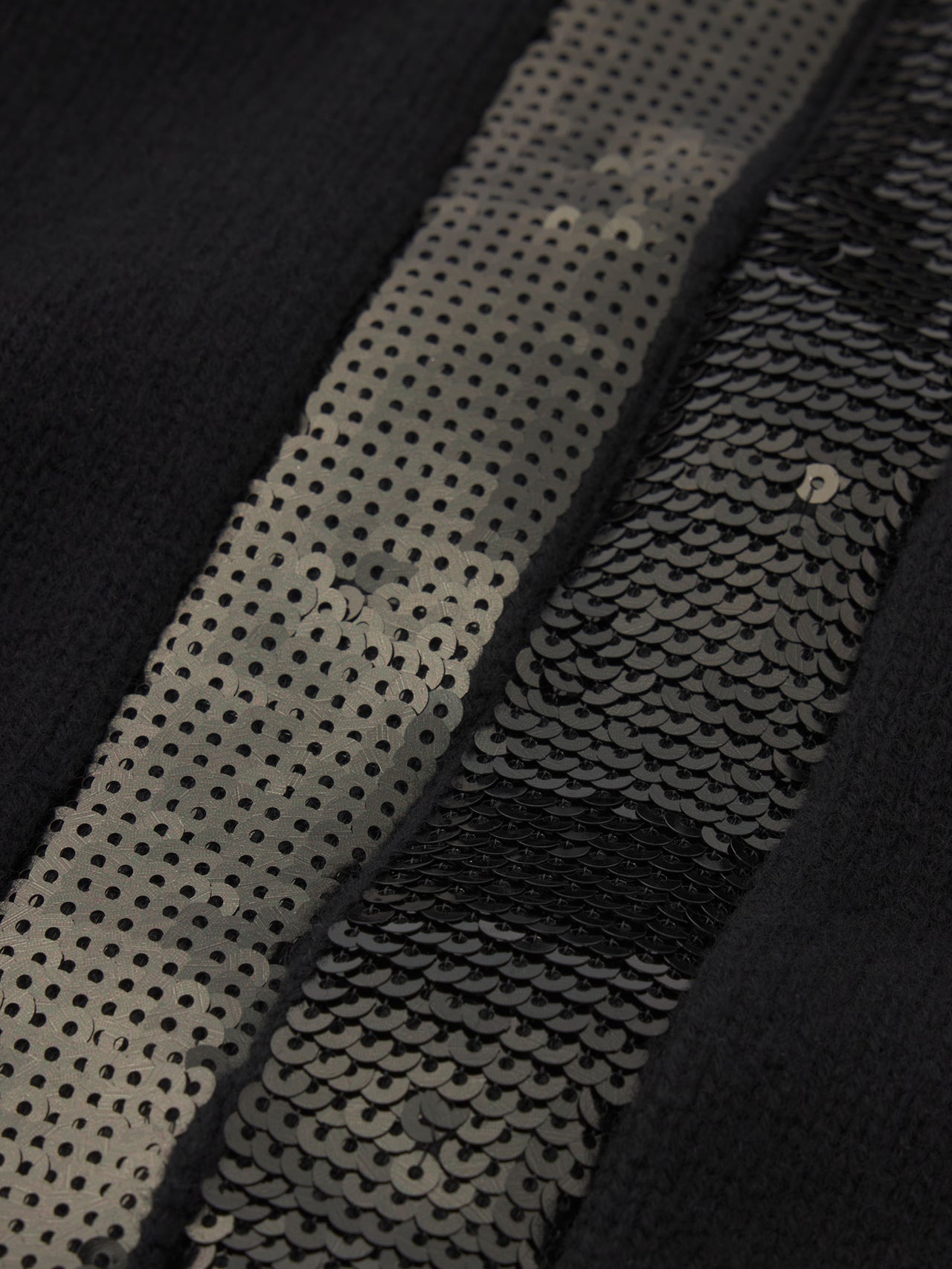 cardi texture detail image