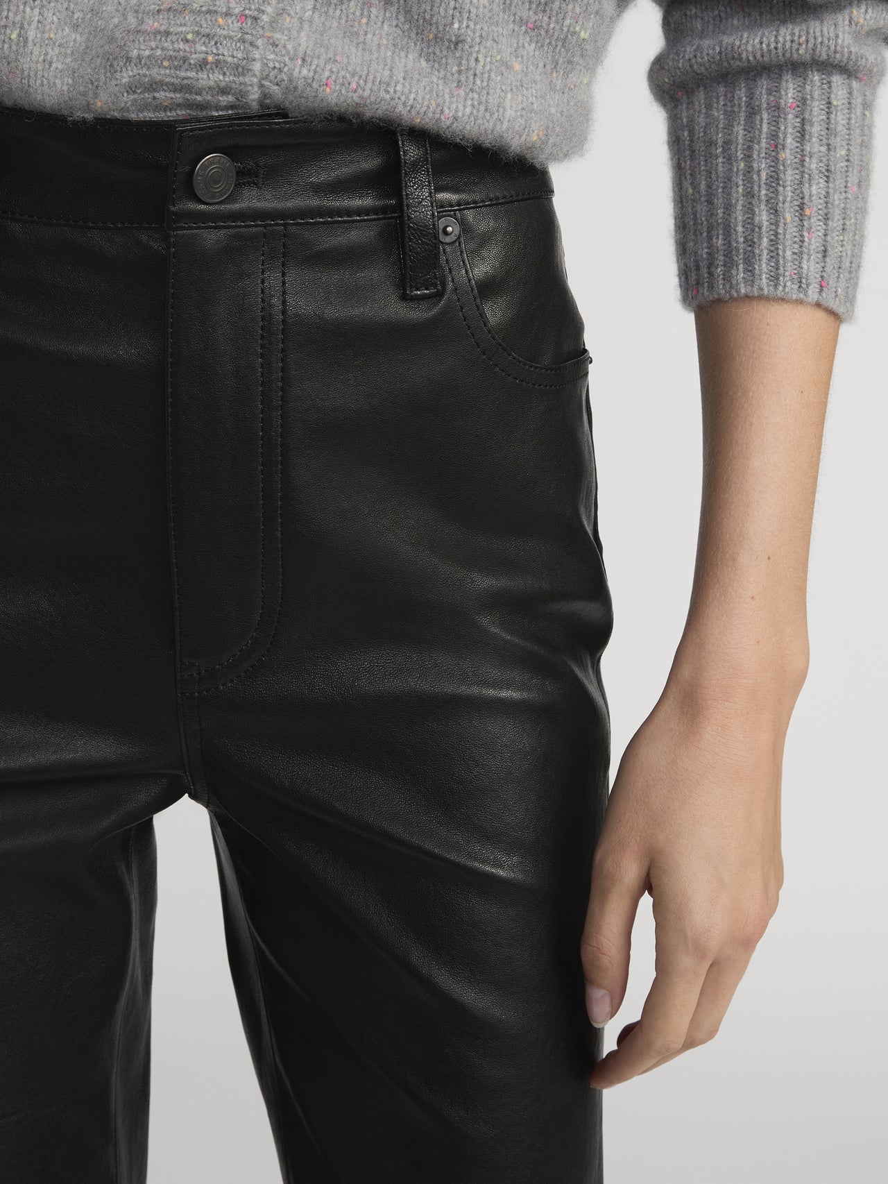 pants front detail image