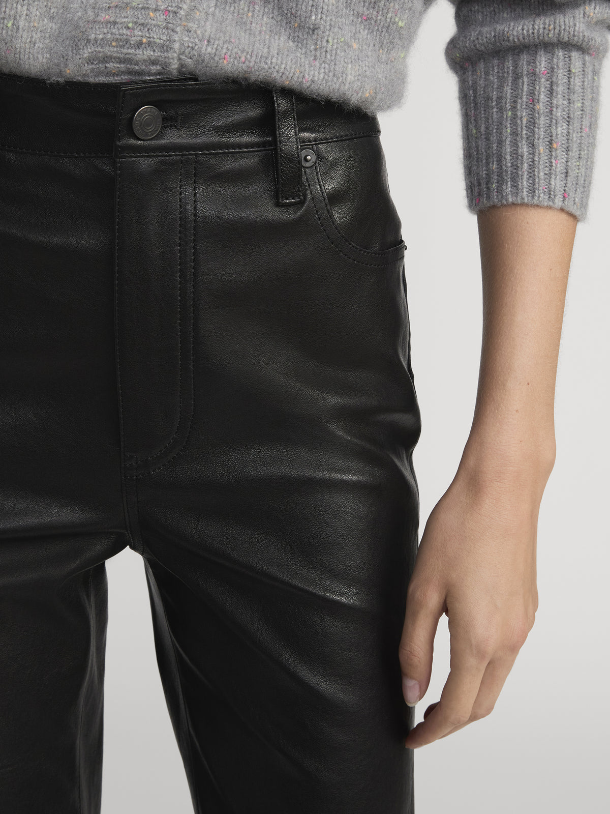 pants front detail image