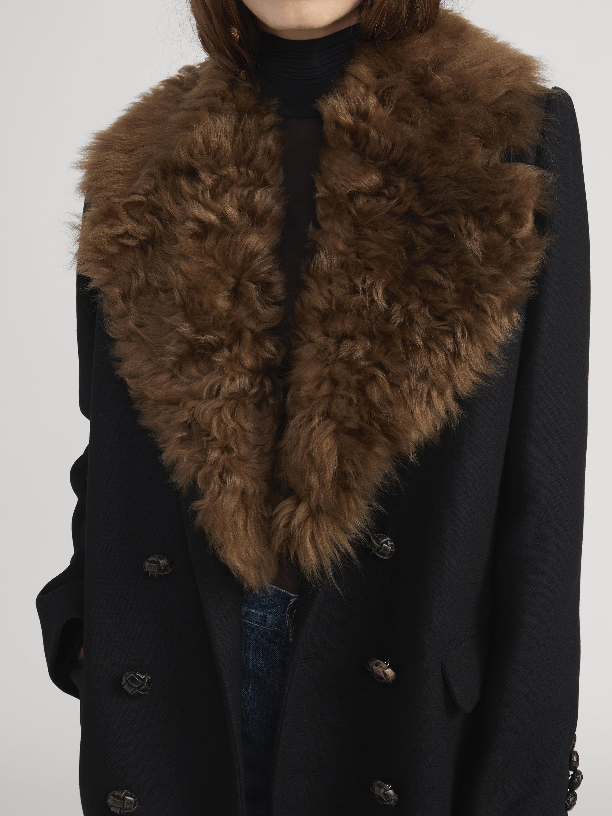 coat front detail image