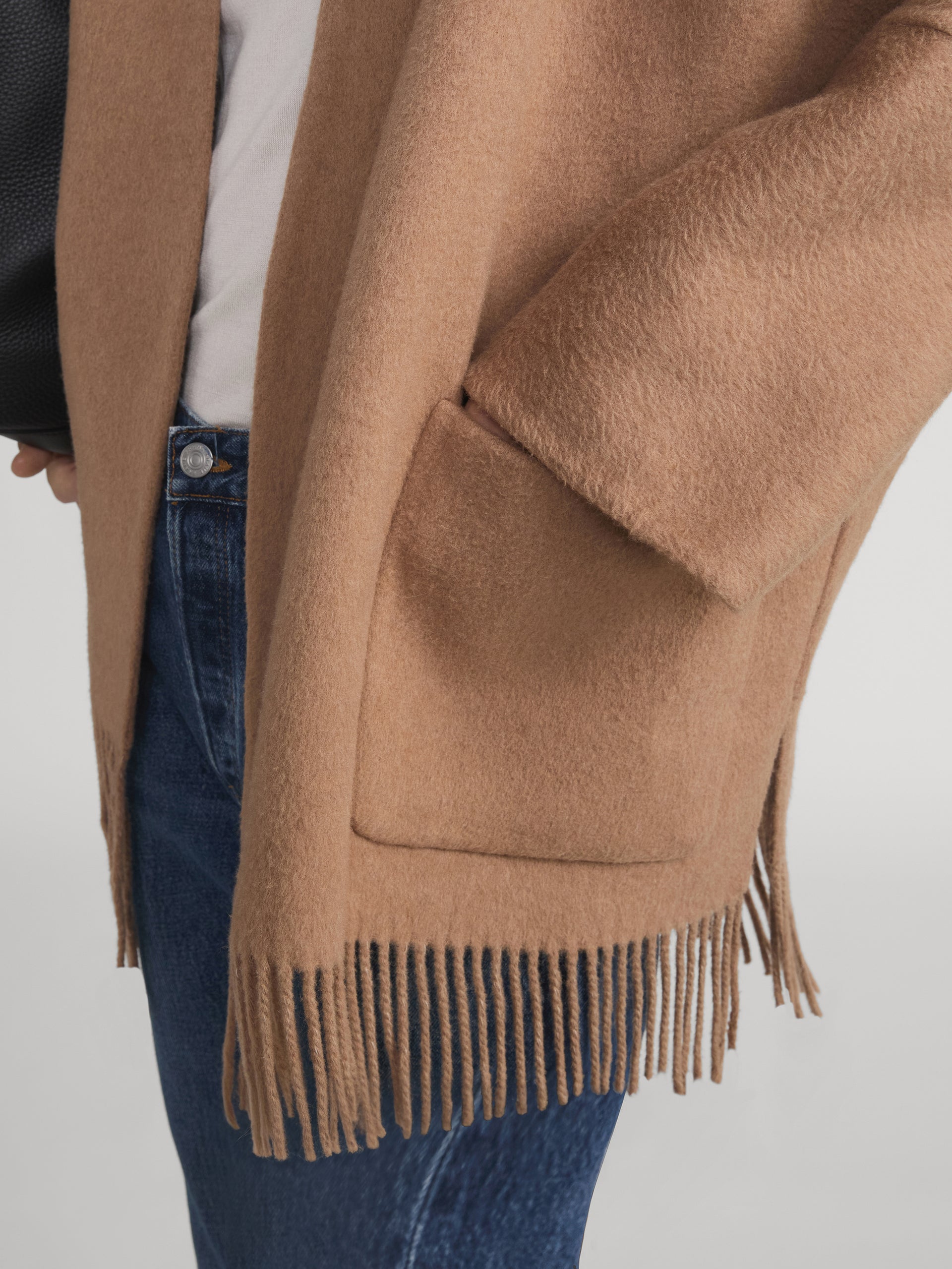 coat front detail image
