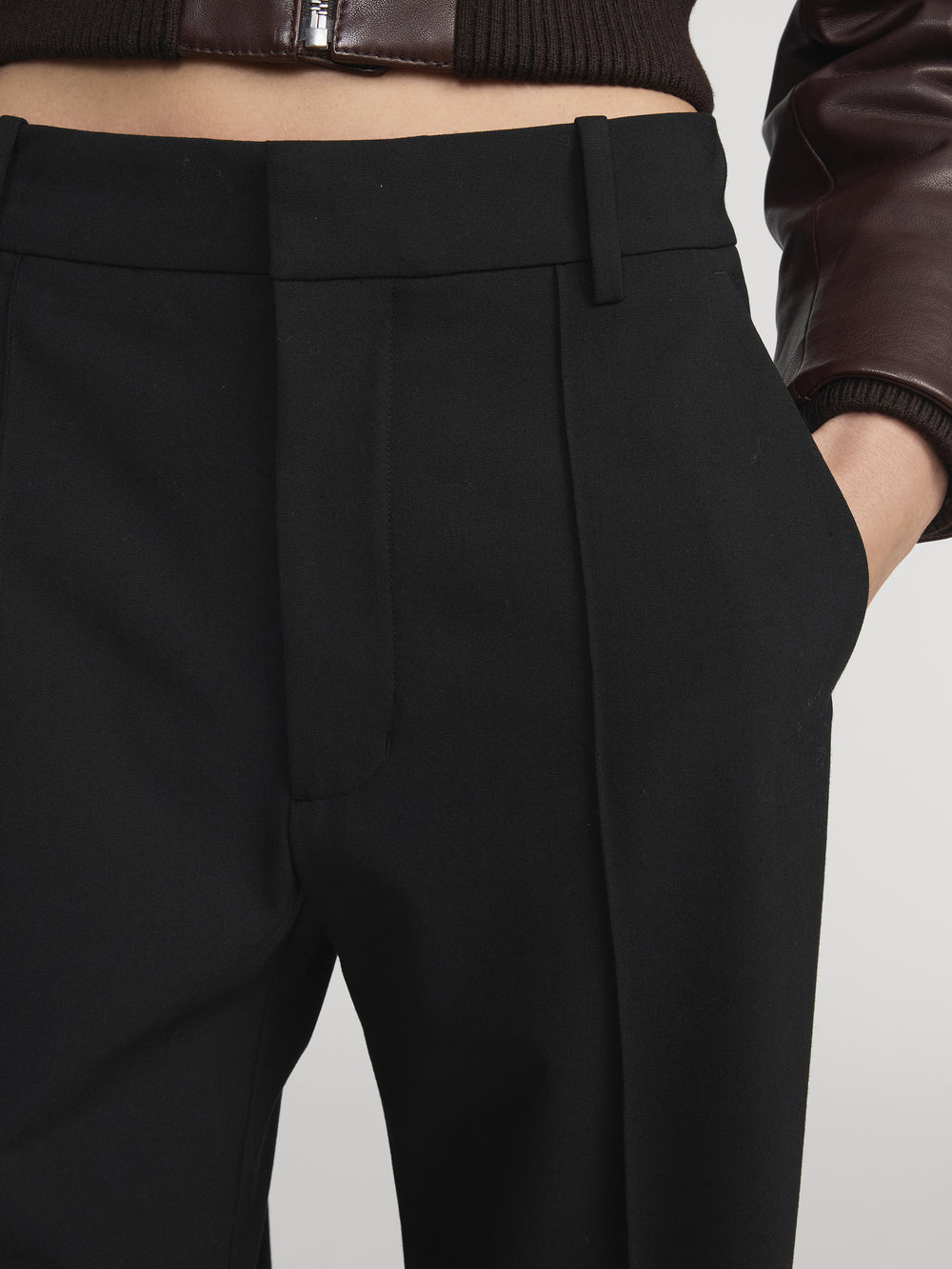 pants front detail image