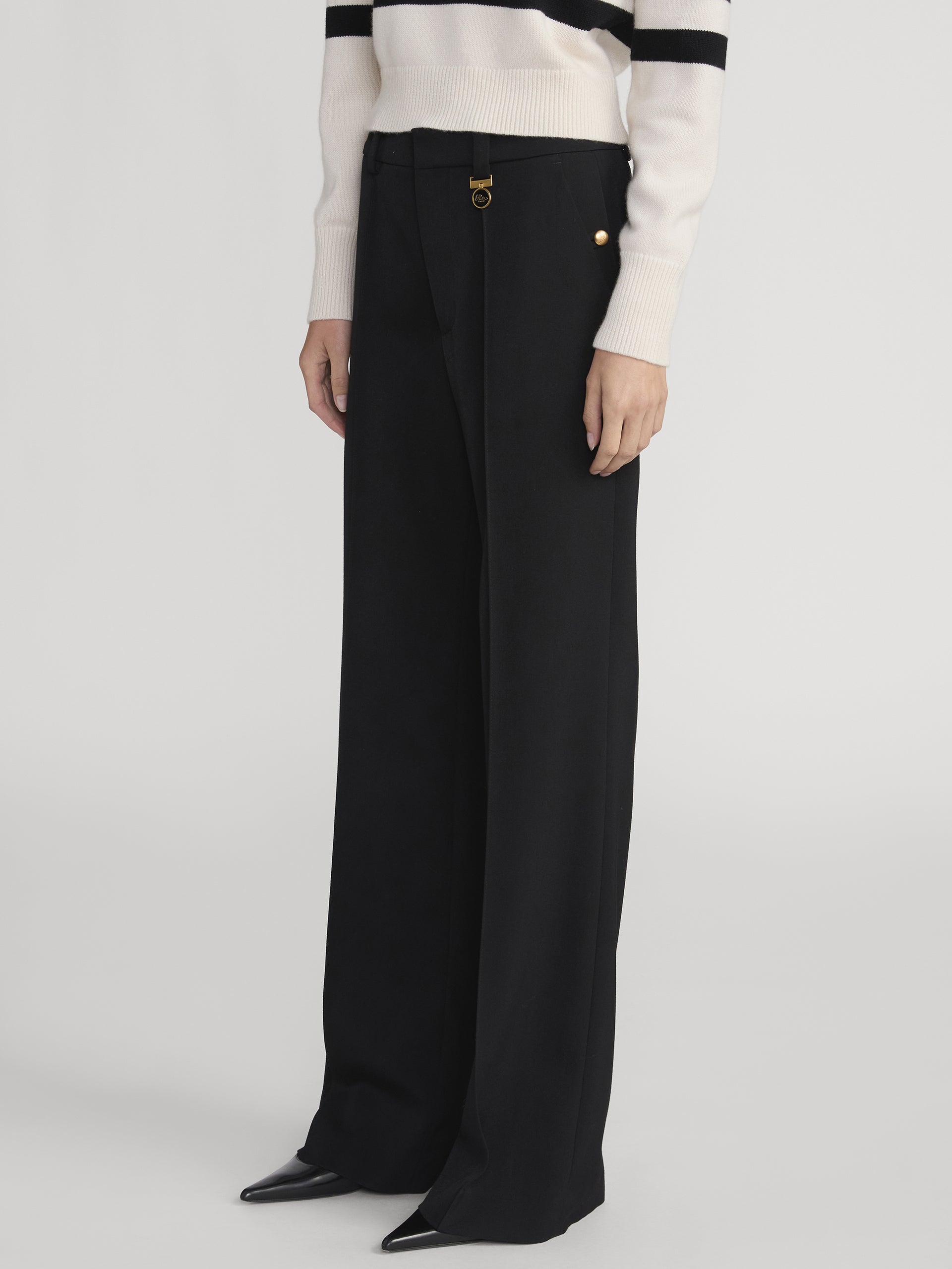 Ritz Pant Side On Model 