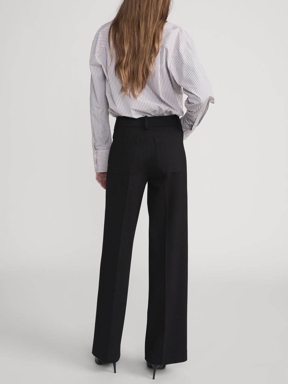 pants back image alt:fit2