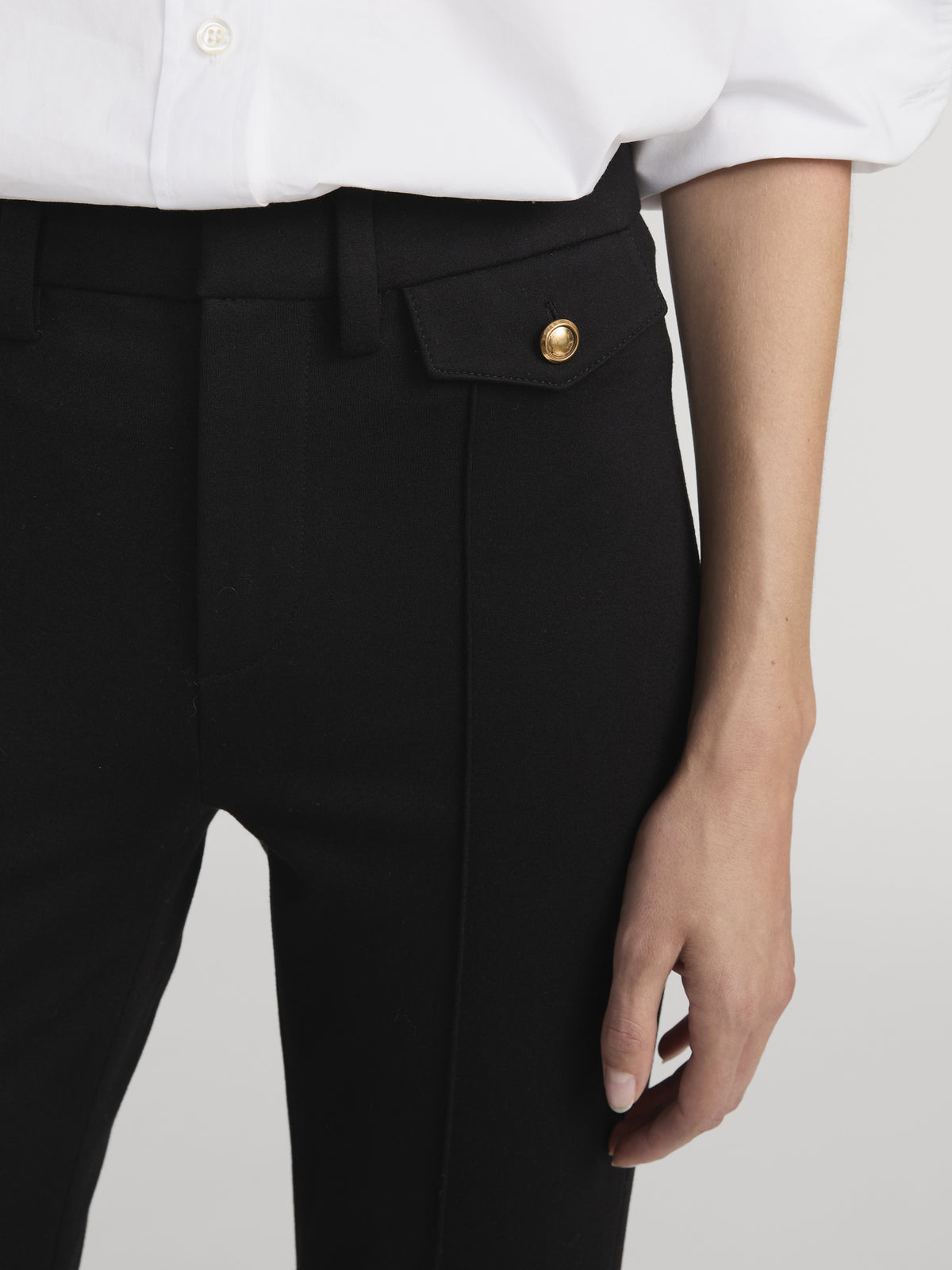 pants front detail image alt:fit1 alt:size