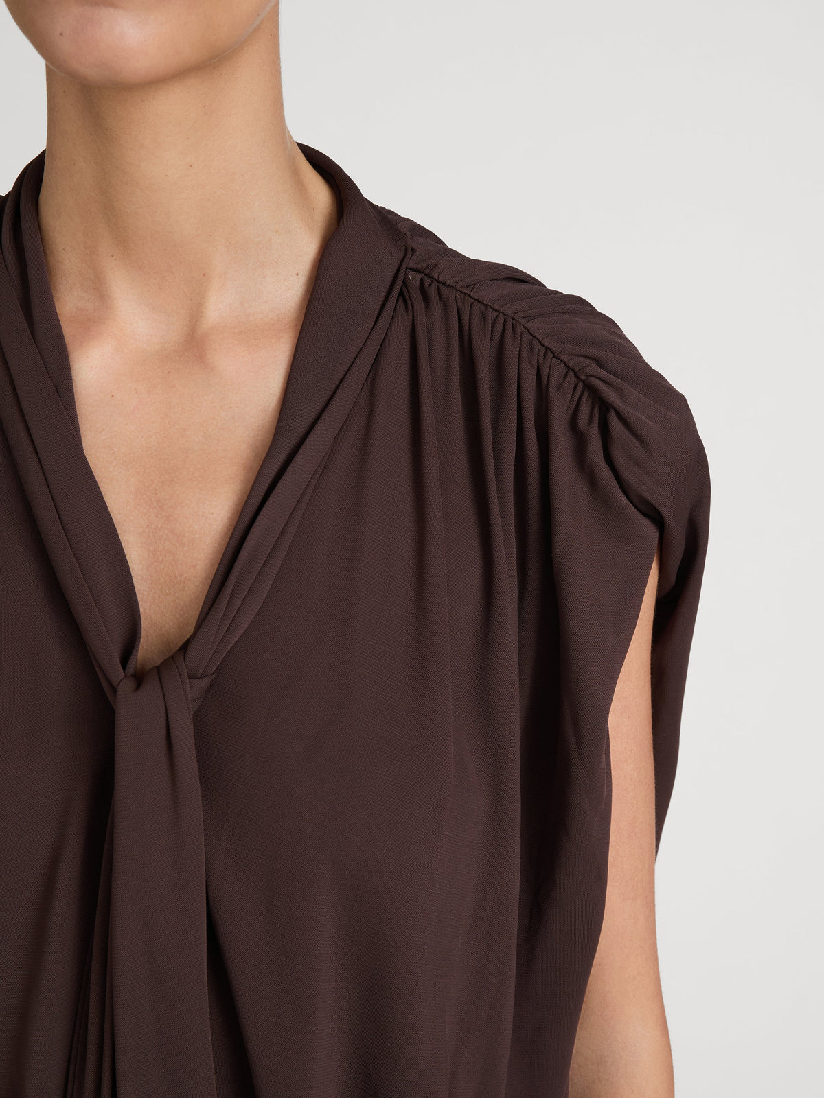cut & sew tops-detail-image
