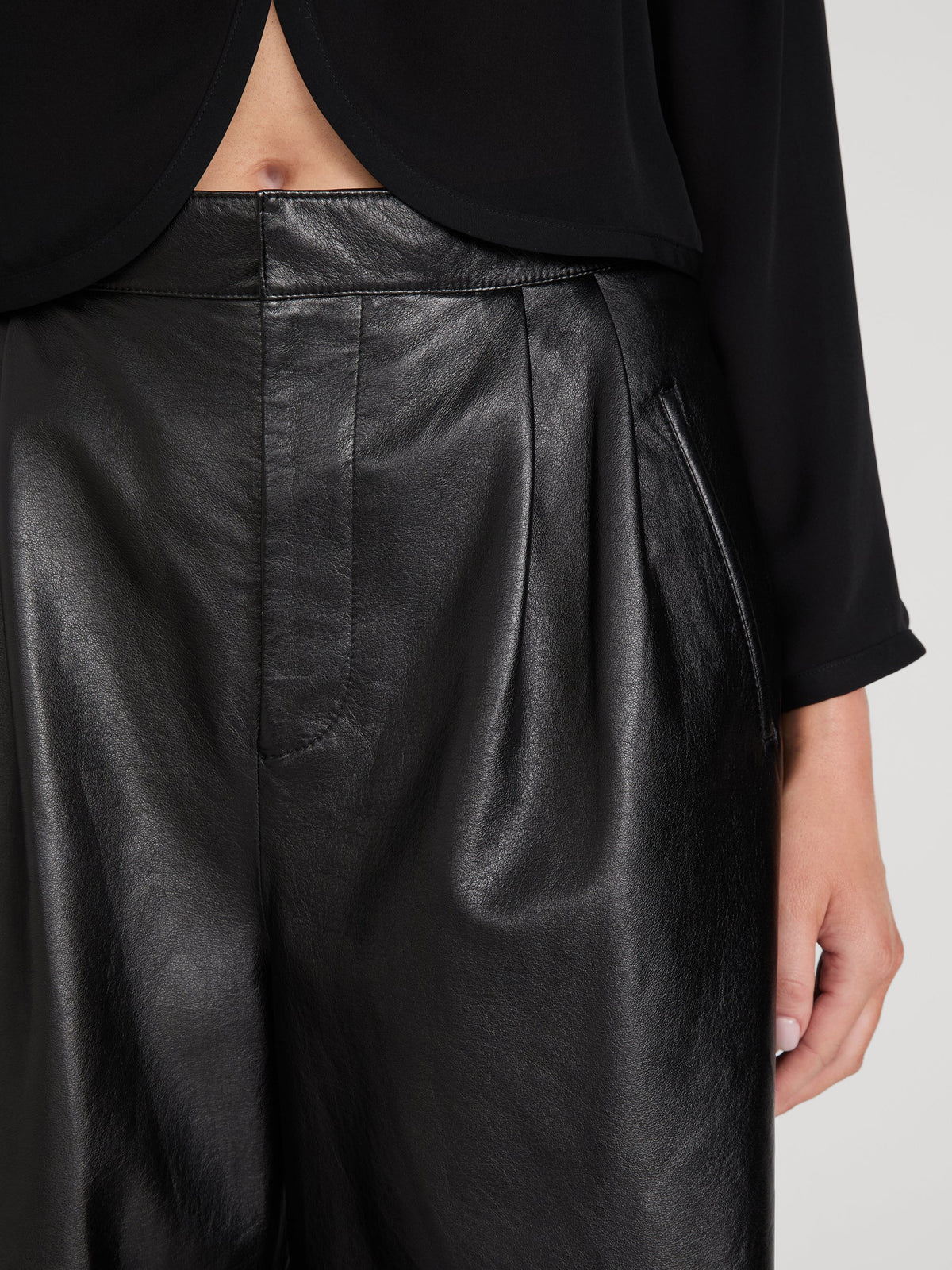 leather-detail-image