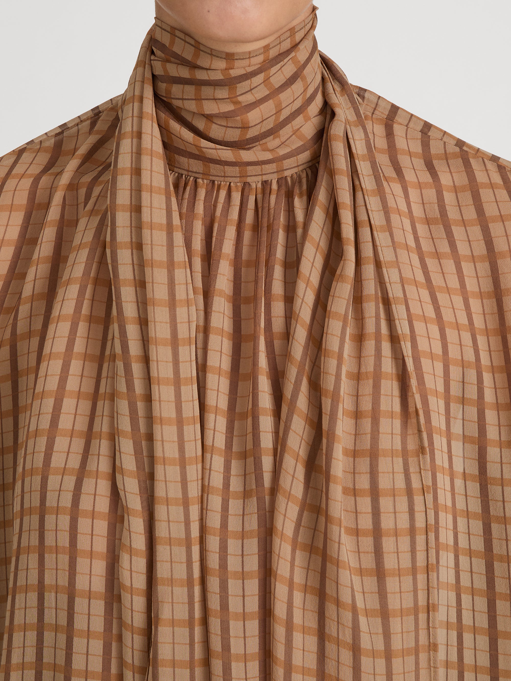 blouse-detail-image