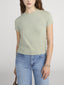 Tee on model crop 