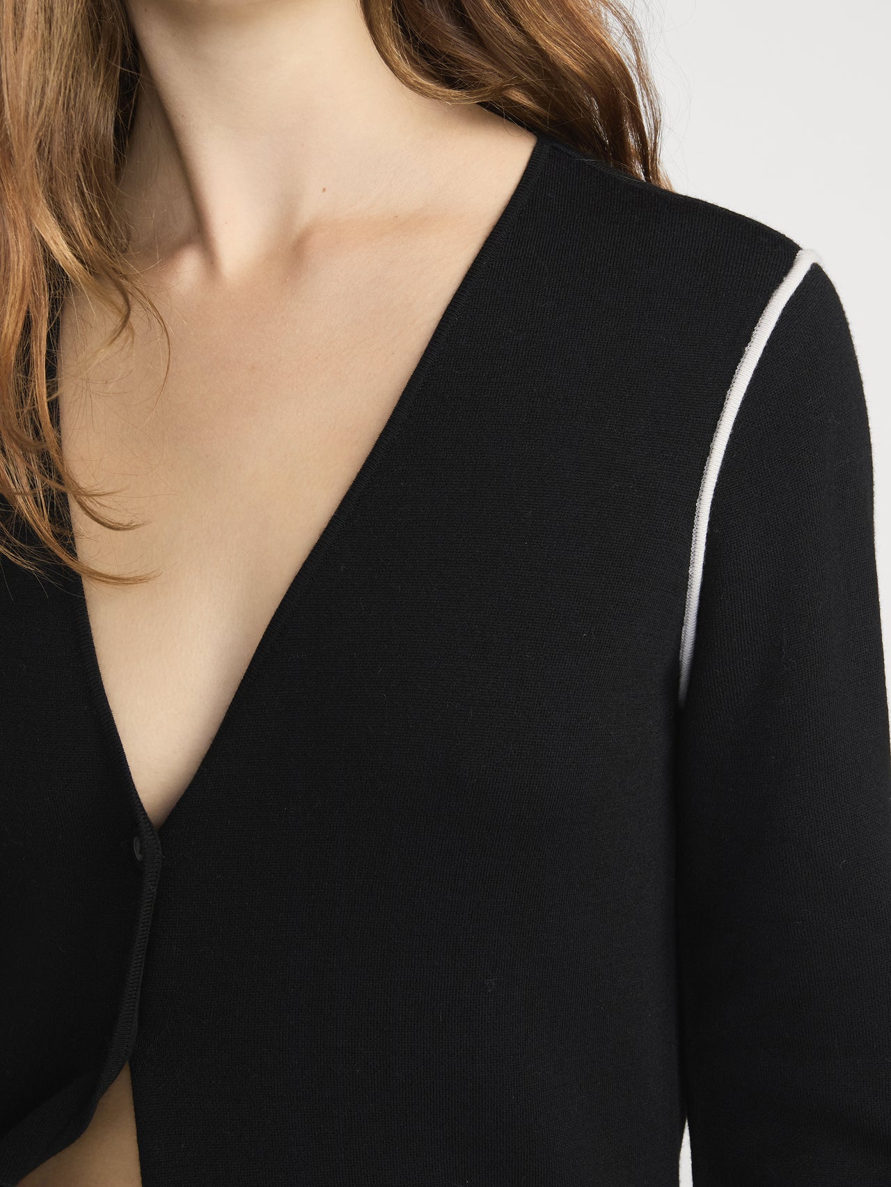 The Long Sleek Cardi -- Black