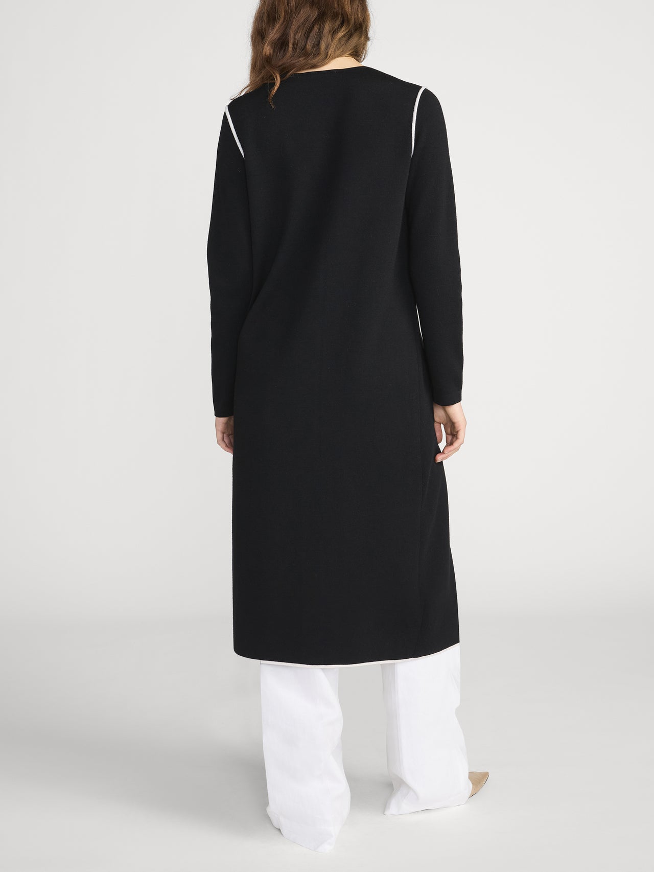 The Long Sleek Cardi -- Black