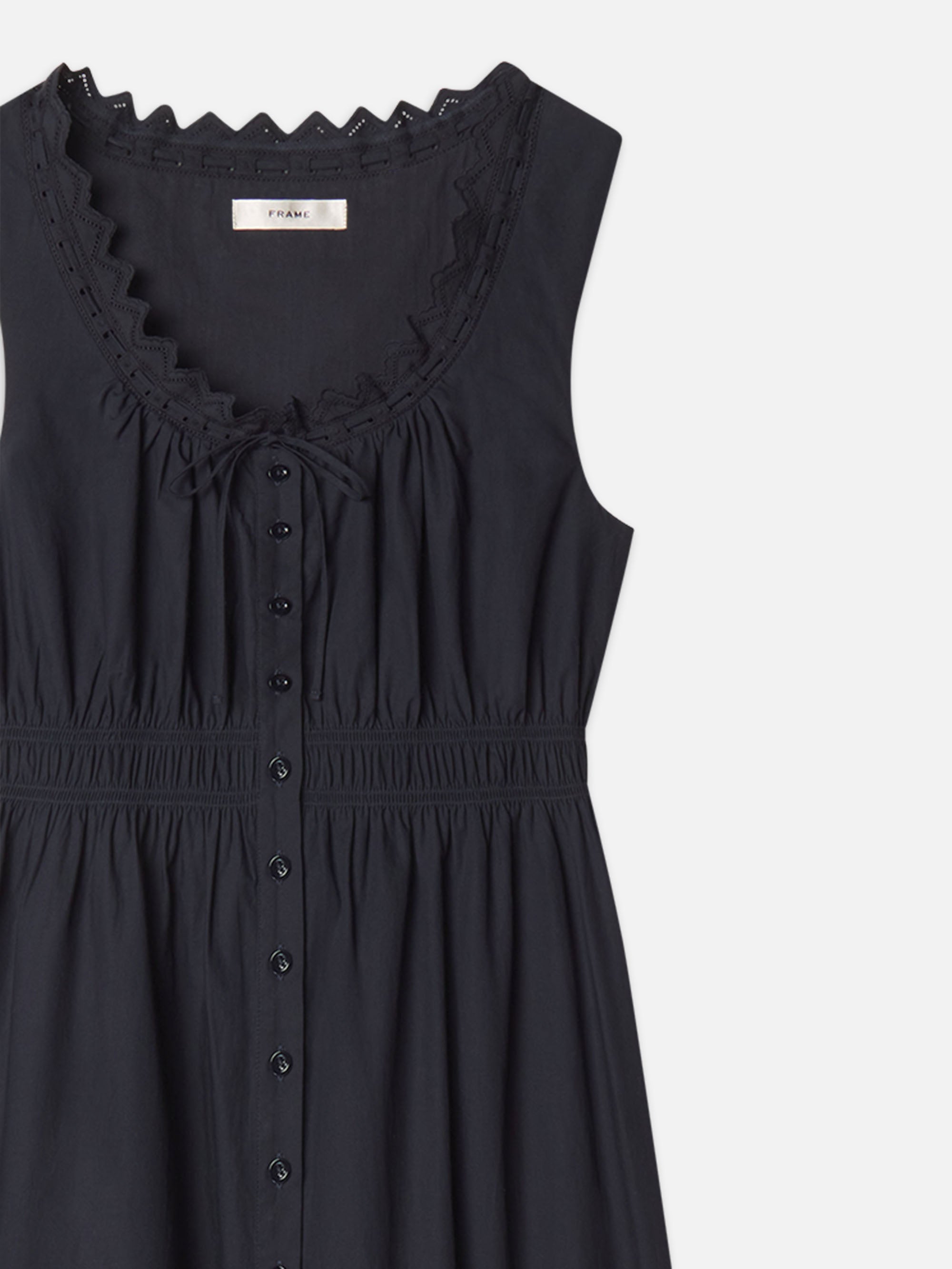 dress-detail-packshot