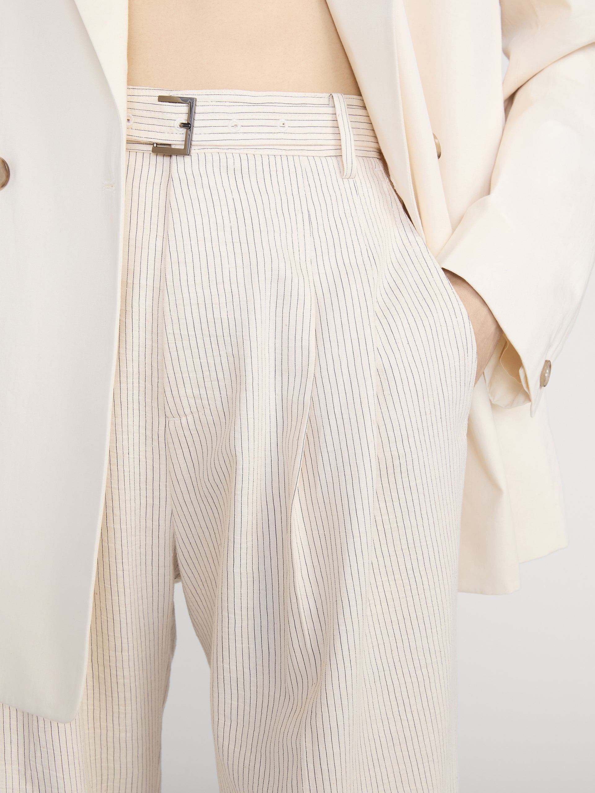 Pant On Model Detail 