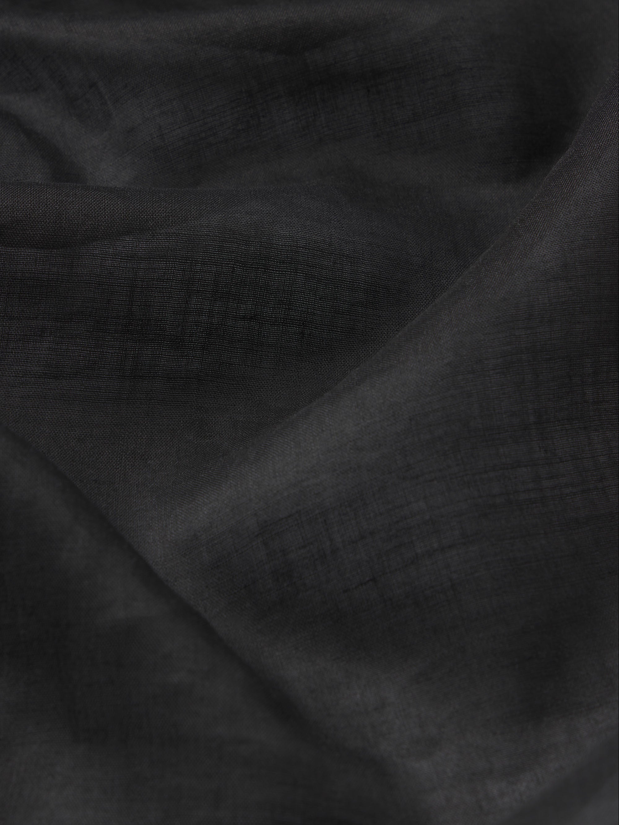 The Embroidered Seaside Shirt -- Black