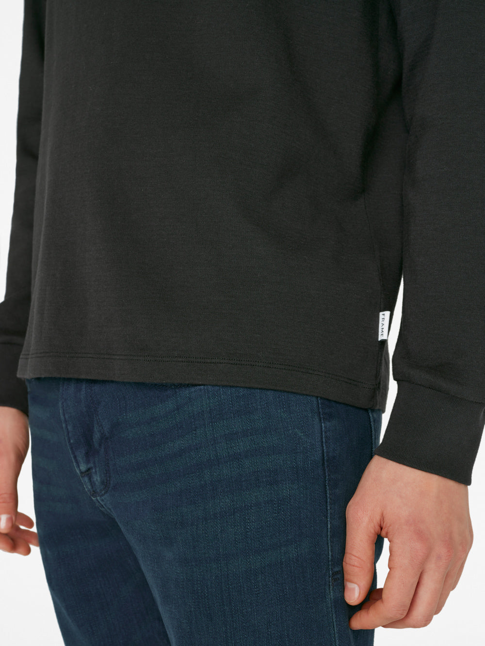 Duo Fold Long Sleeve Crew in Noir